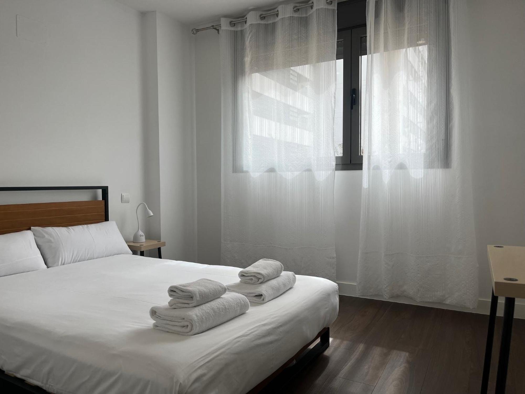 Valdebebas Con Garaje Gimnasio Y Piscina Lägenhet Madrid Exteriör bild