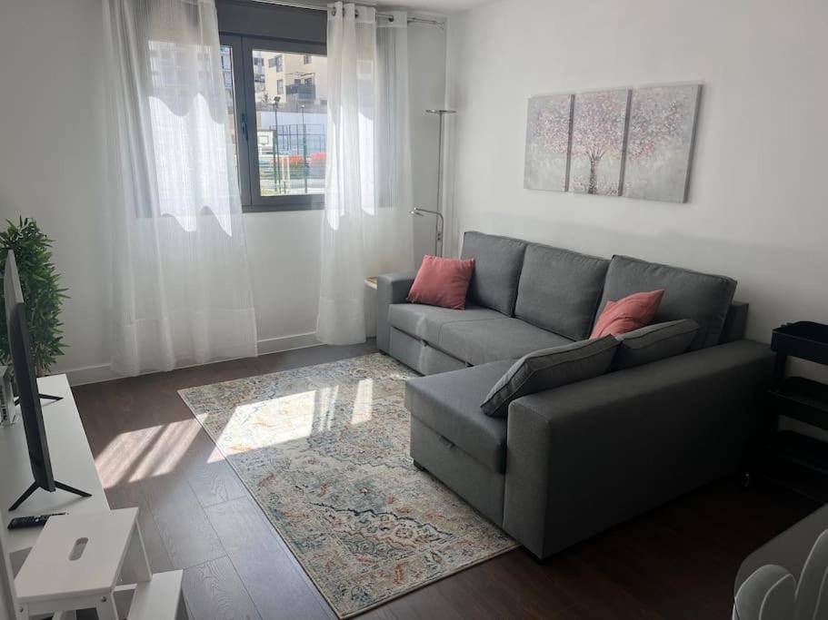 Valdebebas Con Garaje Gimnasio Y Piscina Lägenhet Madrid Exteriör bild